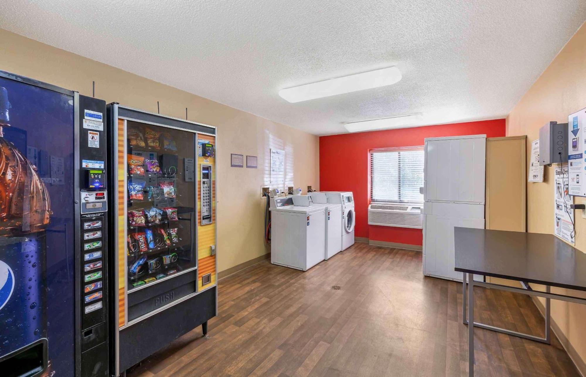 Extended Stay America Suites - Cleveland - Вестлейк Екстер'єр фото